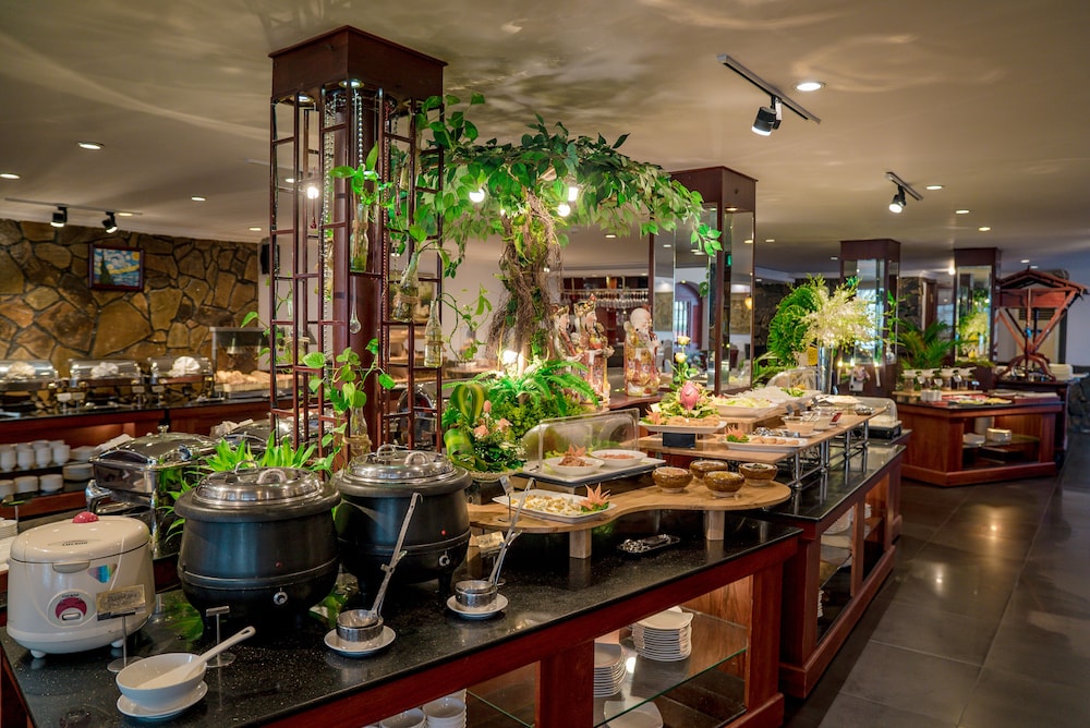 royal hotel saigon