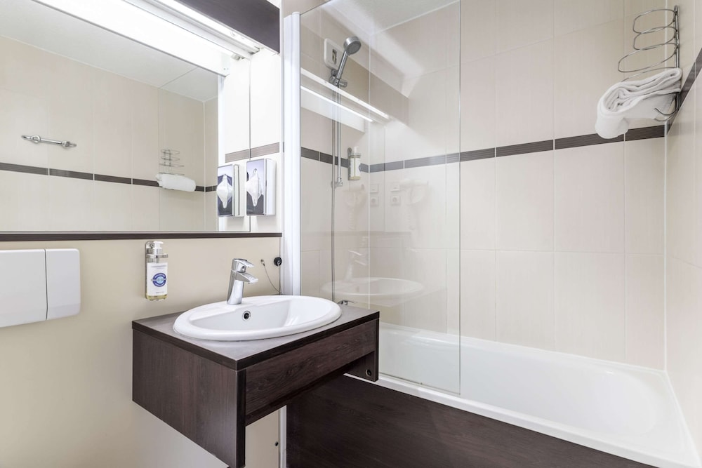 comfort hotel orleans saran