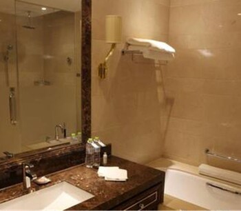 liaoning international hotel