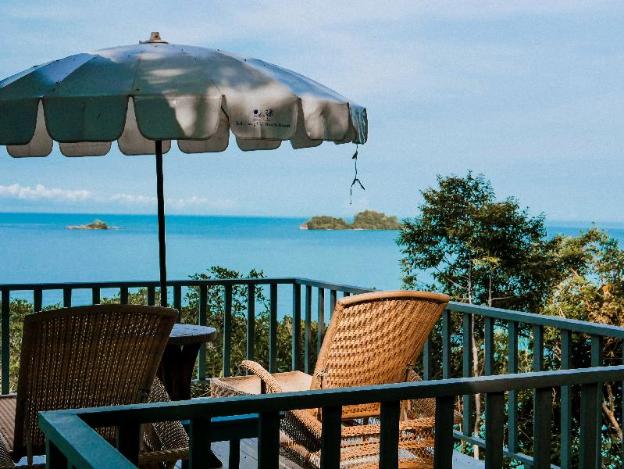 koh chang cliff beach resort