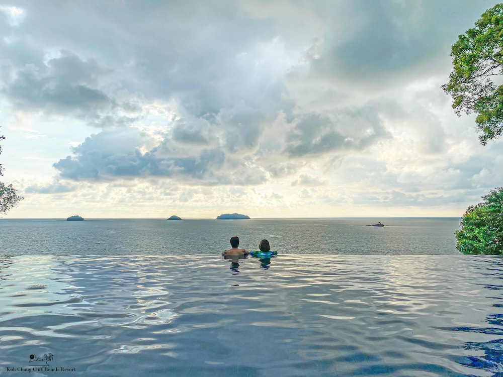koh chang cliff beach resort