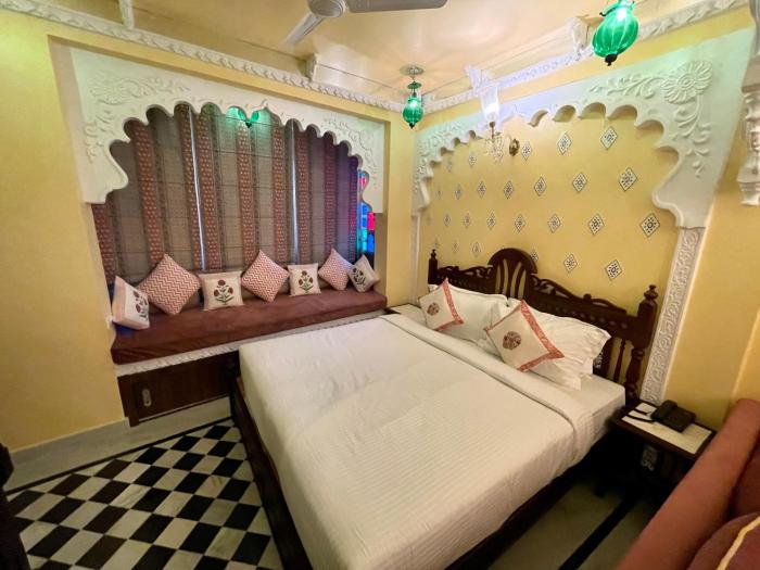 sheeshmahal by oladar