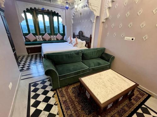 sheeshmahal by oladar