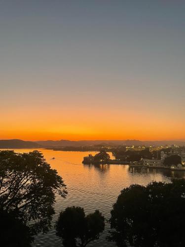 sheeshmahal by oladar