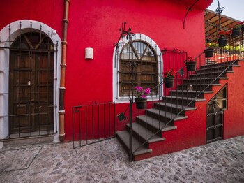 collection o al otro lado del rio puebla