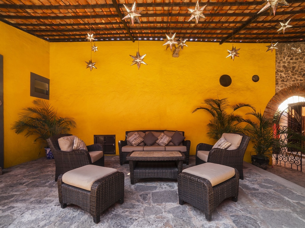 collection o al otro lado del rio puebla