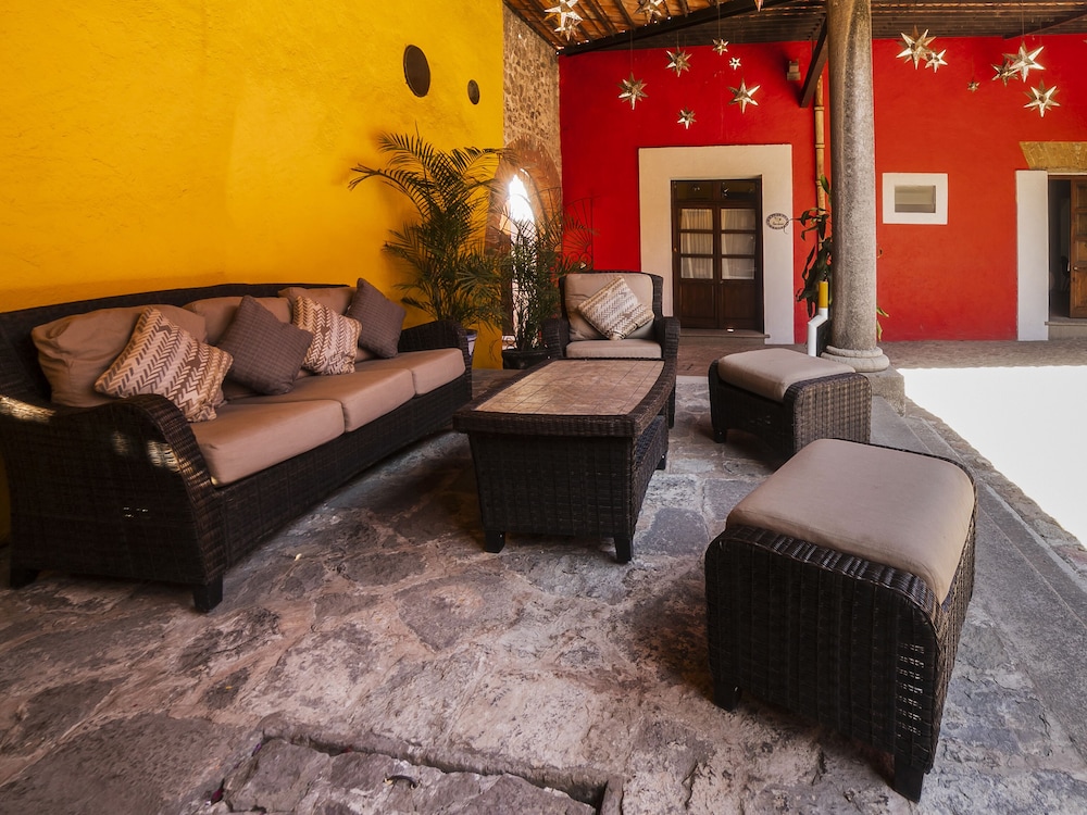 collection o al otro lado del rio puebla