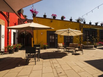 collection o al otro lado del rio puebla