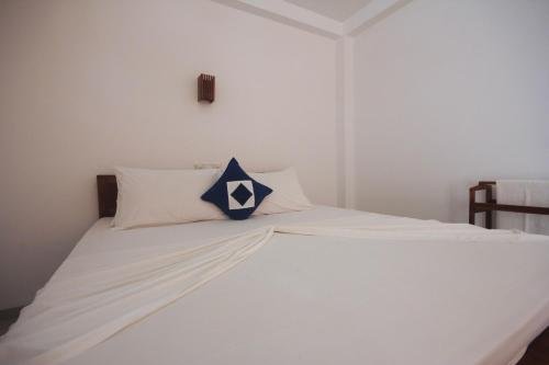 Nico Beach Hotel,Hikkaduwa>>Dodanduwa,3 star