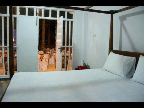 Nico Beach Hotel,Hikkaduwa>>Dodanduwa,3 star