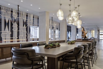 new york laguardia airport marriott