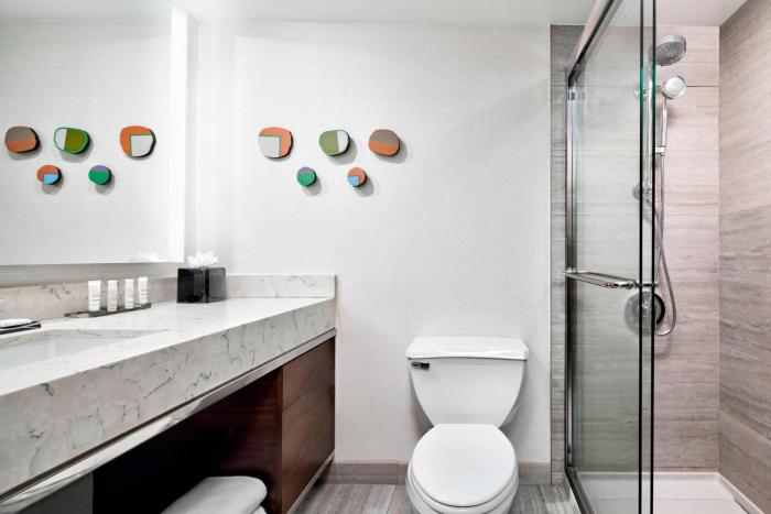 new york laguardia airport marriott