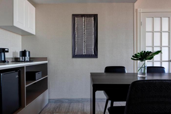 new york laguardia airport marriott