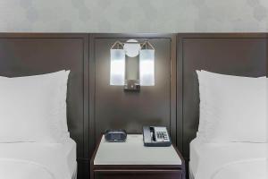 new york laguardia airport marriott