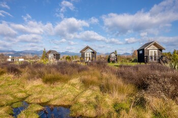 appleby house and rabbit island huts