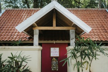 aloka bahari villas