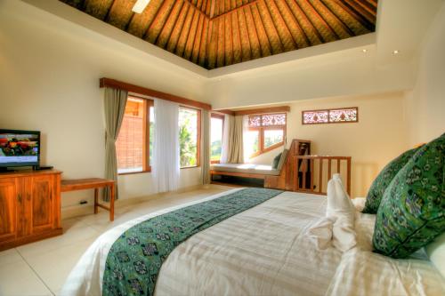 pesantian villa and warung
