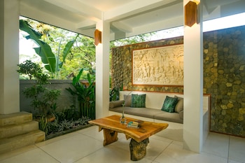 pesantian villa and warung