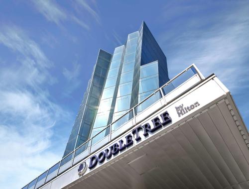 doubletree by hilton edmonton downtown