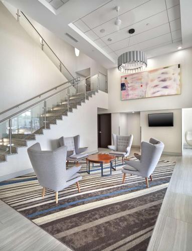 doubletree by hilton edmonton downtown