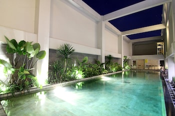 megaland hotel