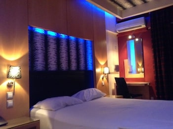 olympic hotel adults only