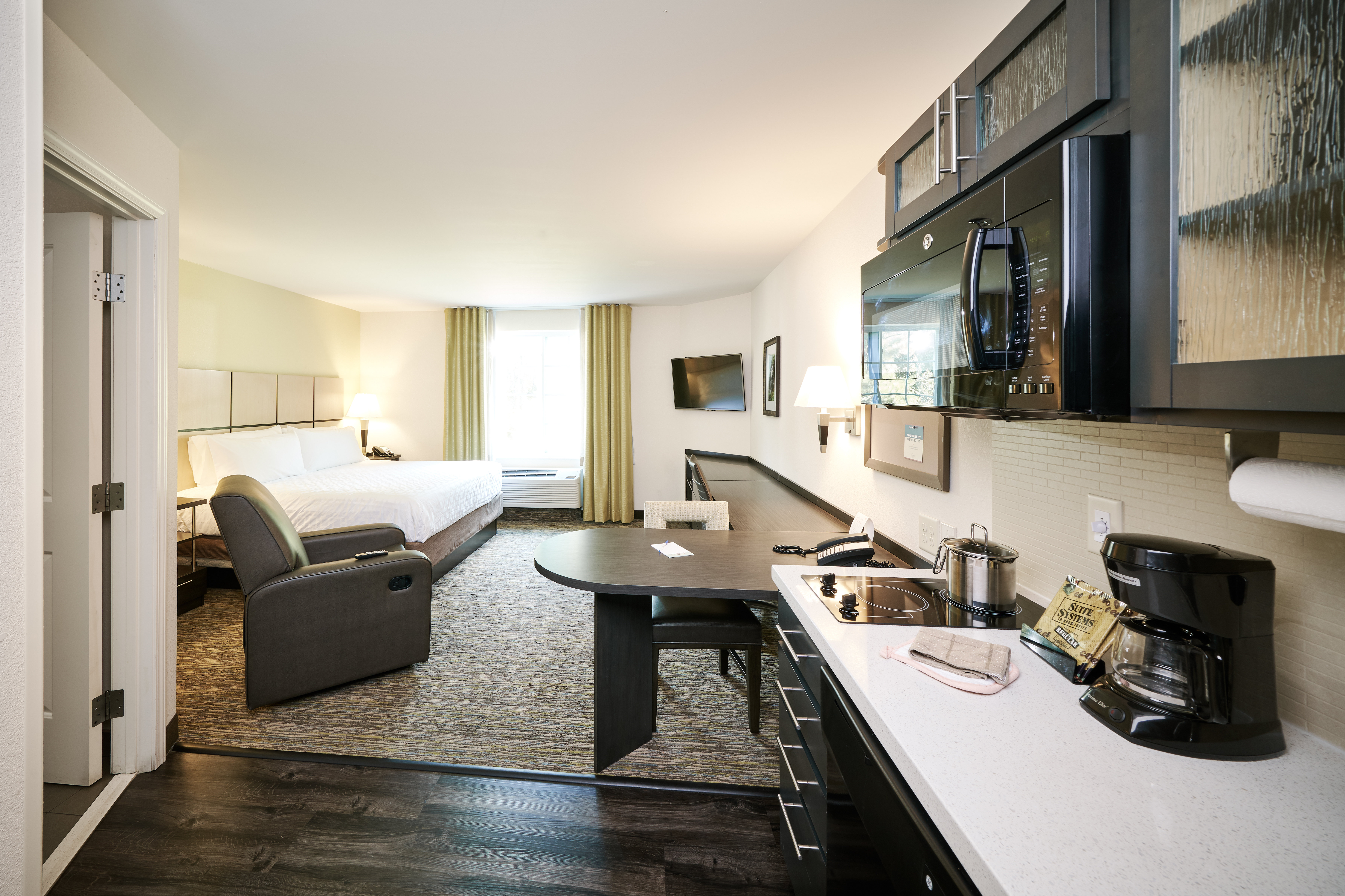 candlewood suites lafayette by ihg