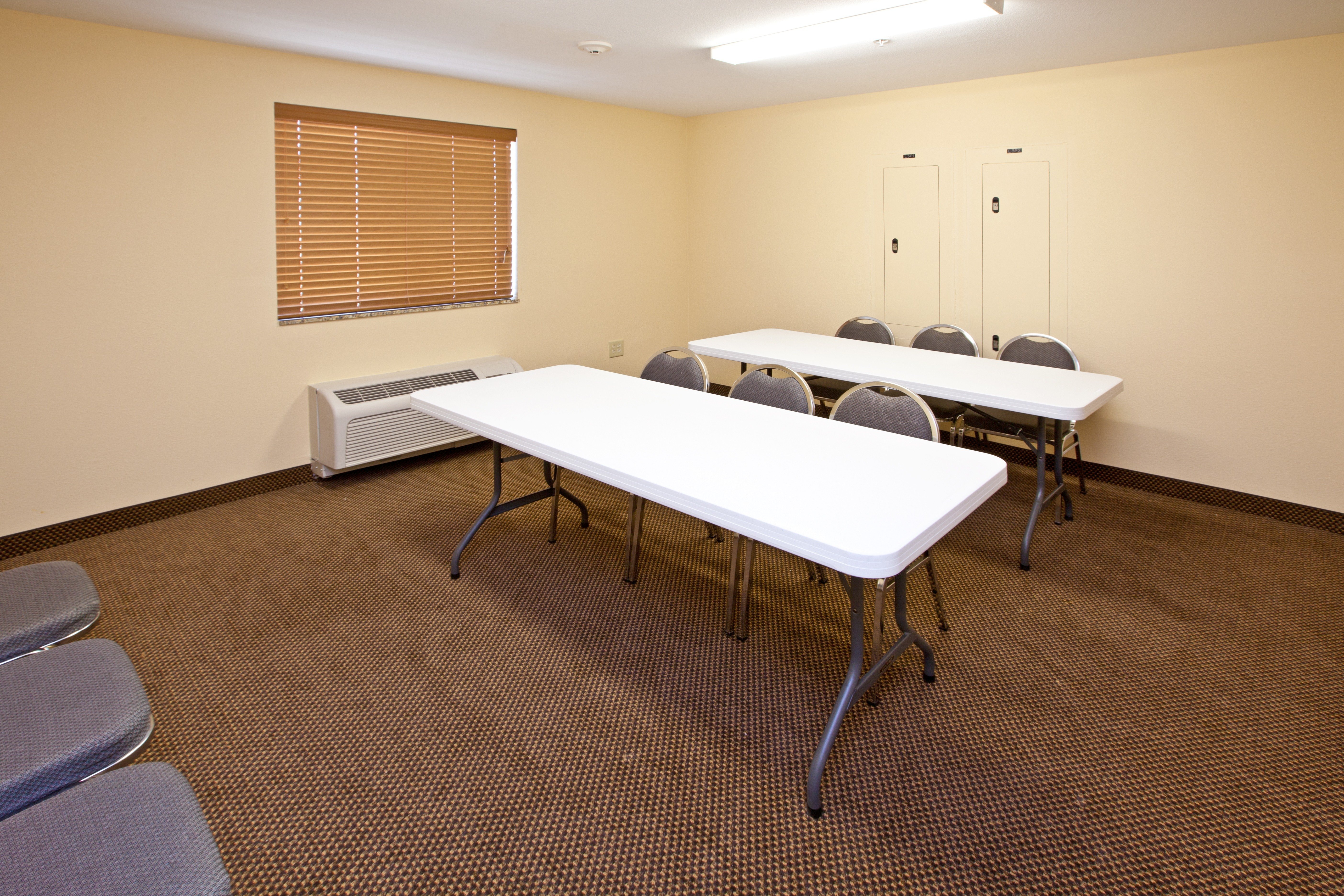 candlewood suites lafayette by ihg