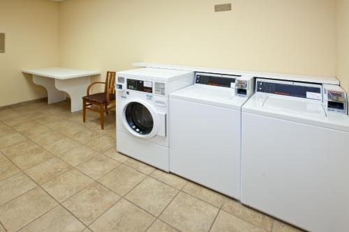 candlewood suites lafayette by ihg