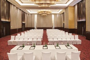 holiday inn mumbai international airport an ihg hotel