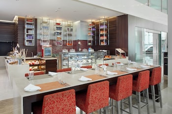 holiday inn mumbai international airport an ihg hotel