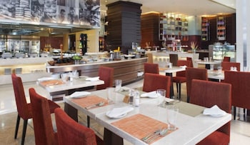 holiday inn mumbai international airport an ihg hotel