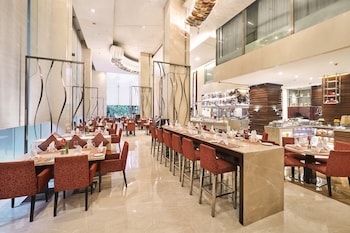 holiday inn mumbai international airport an ihg hotel