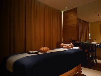 holiday inn mumbai international airport an ihg hotel