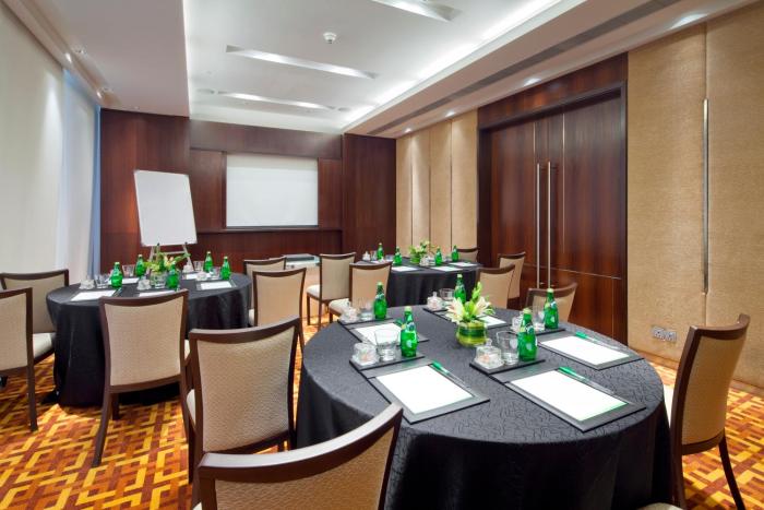 holiday inn mumbai international airport an ihg hotel