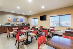 comfort inn barboursville near huntington mall area