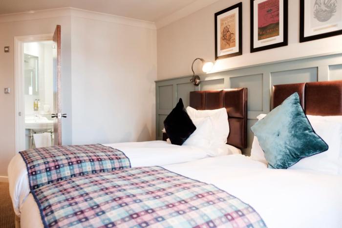 the white hart hotel