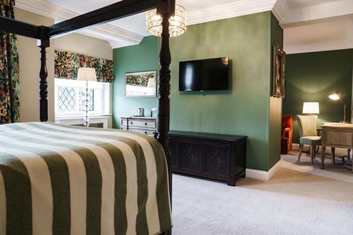 the white hart hotel