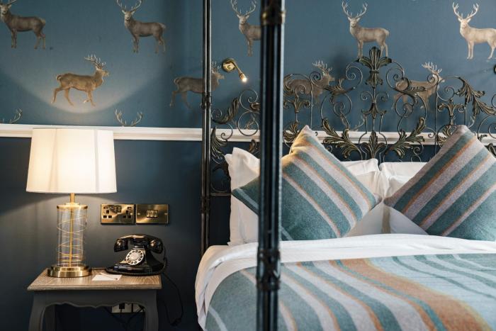 the white hart hotel