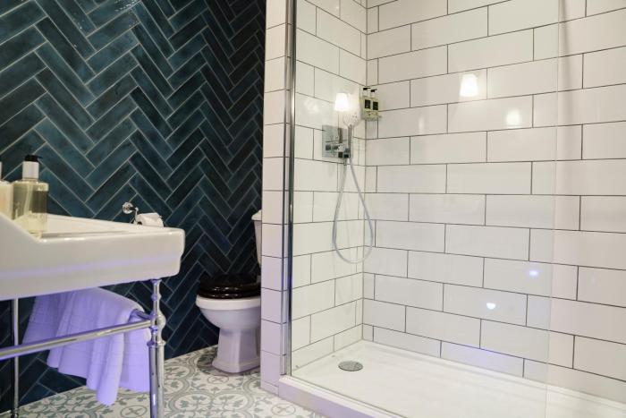 the white hart hotel