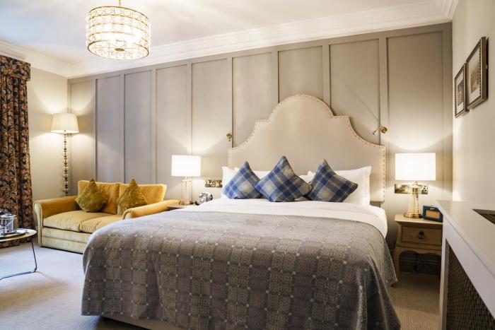 the white hart hotel