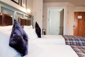 the white hart hotel