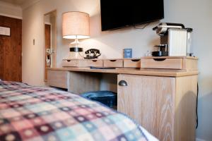 the white hart hotel