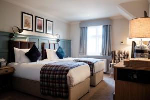 the white hart hotel