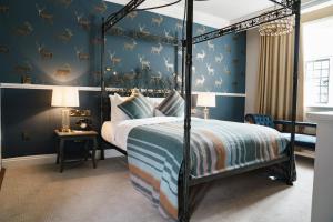 the white hart hotel