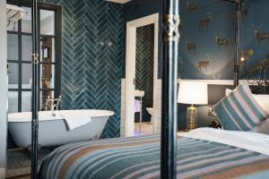 the white hart hotel