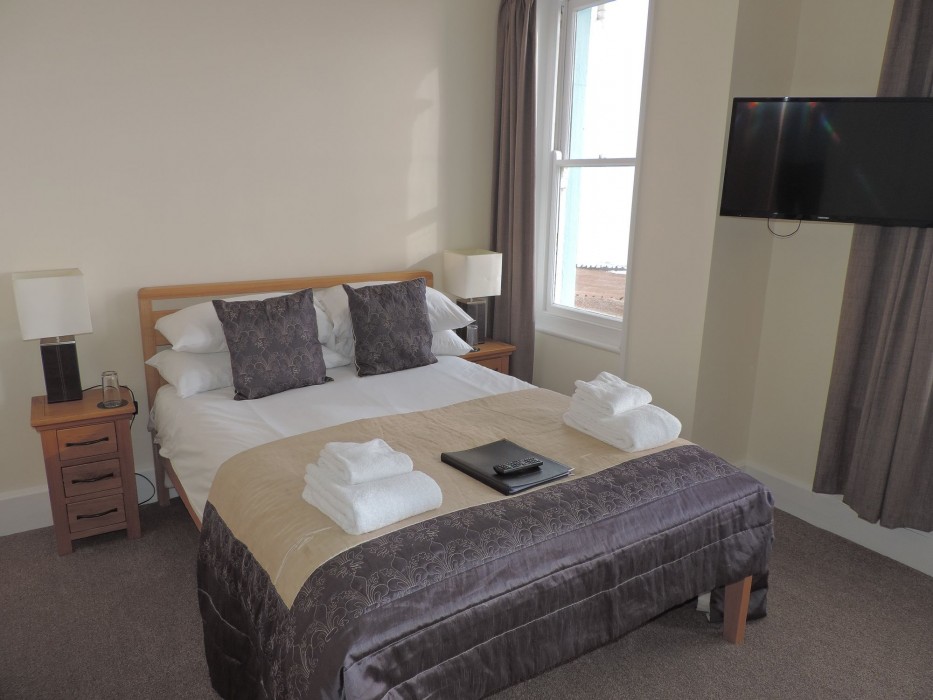 Beach Front Guest House,Eastbourne>>East Sussex,3 star