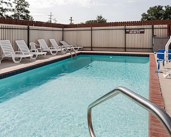 Comfort Suites Lake Charles,Sulphur>>Lake Charles,3 star