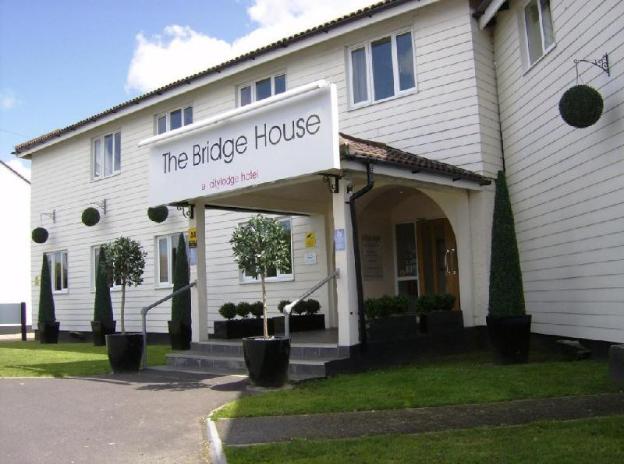 The Bridge House, Bw Signature Collection