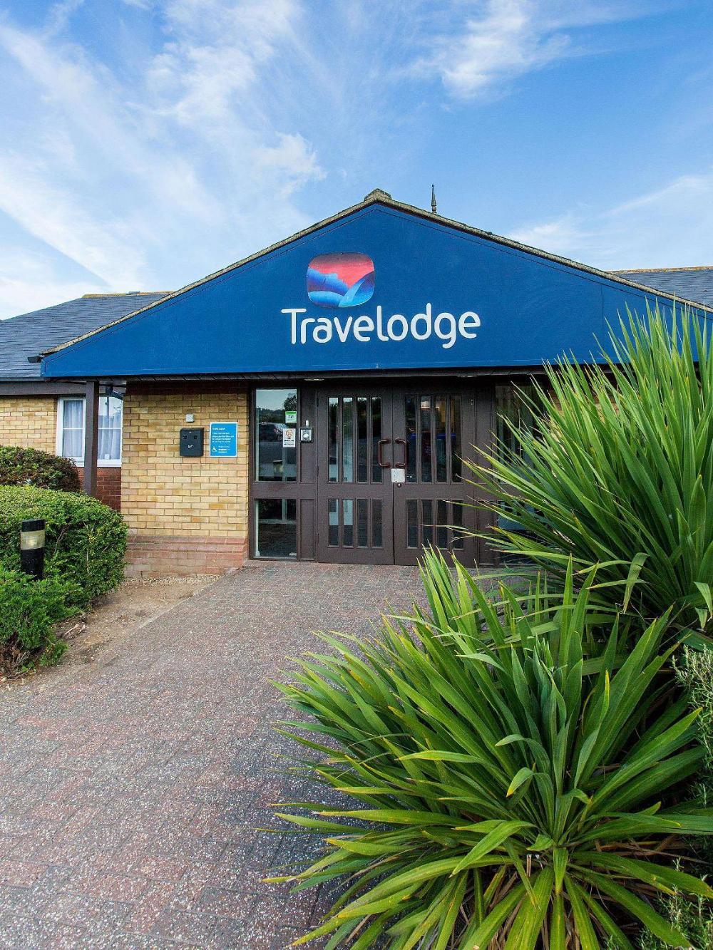 travelodge colchester feering